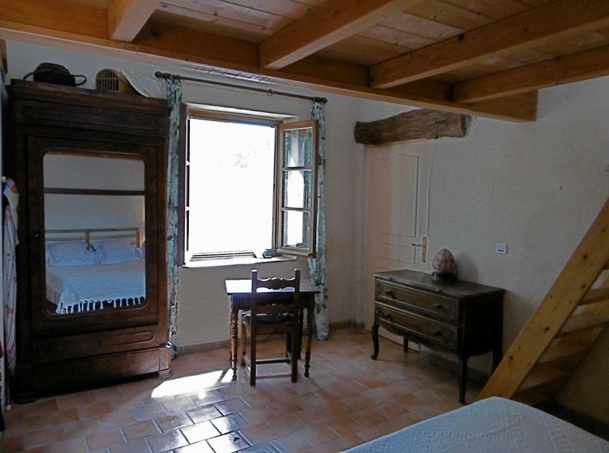 Bed and Breakfast Le Val Leron Valaurie Экстерьер фото