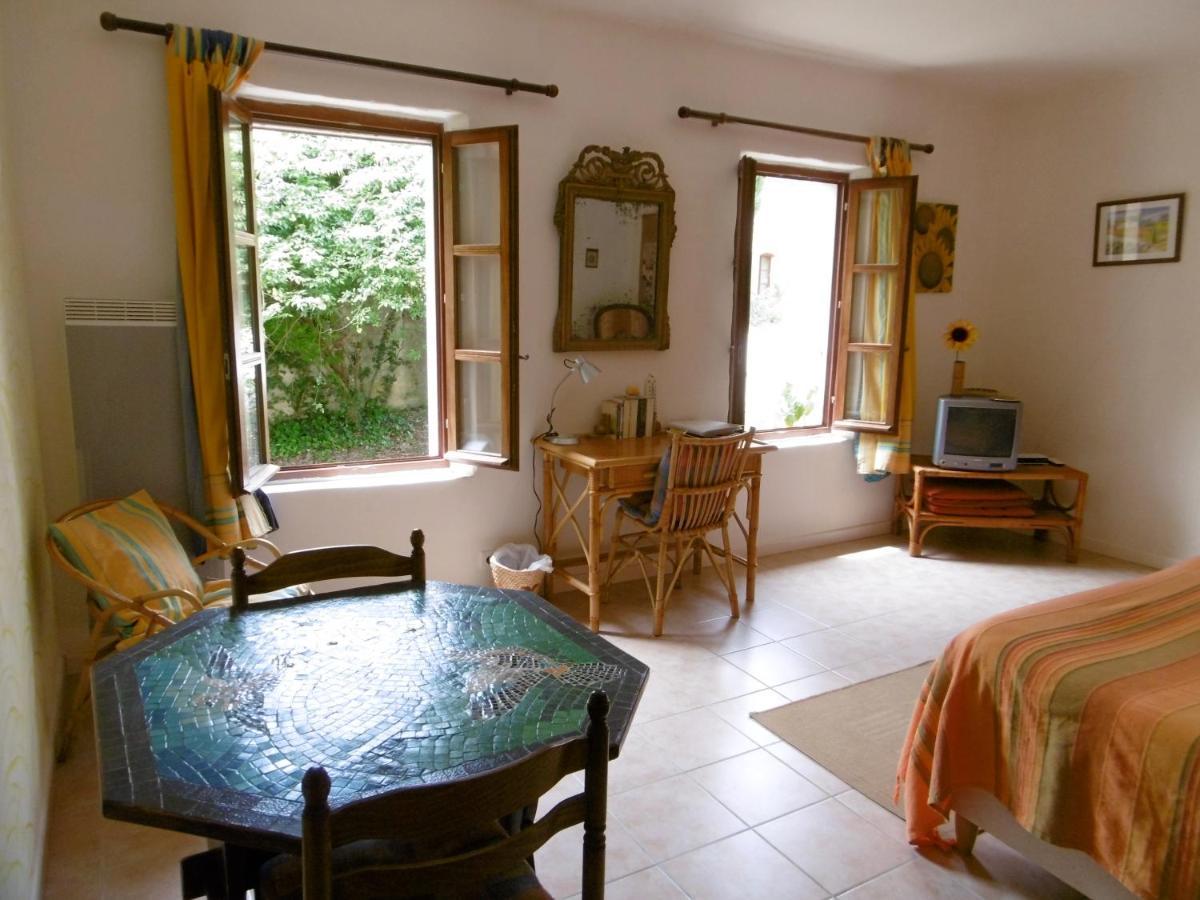Bed and Breakfast Le Val Leron Valaurie Экстерьер фото